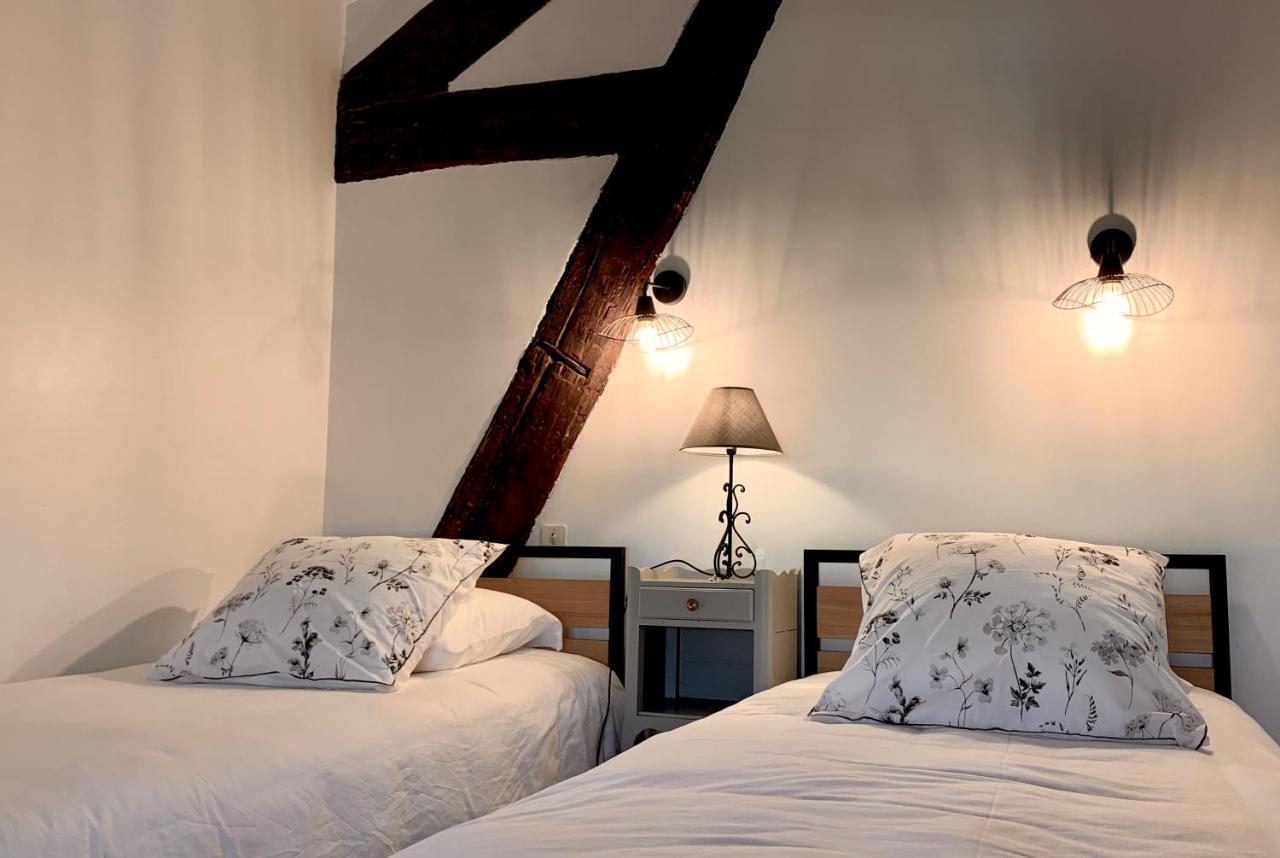 Hotel Savel Ruoms Buitenkant foto