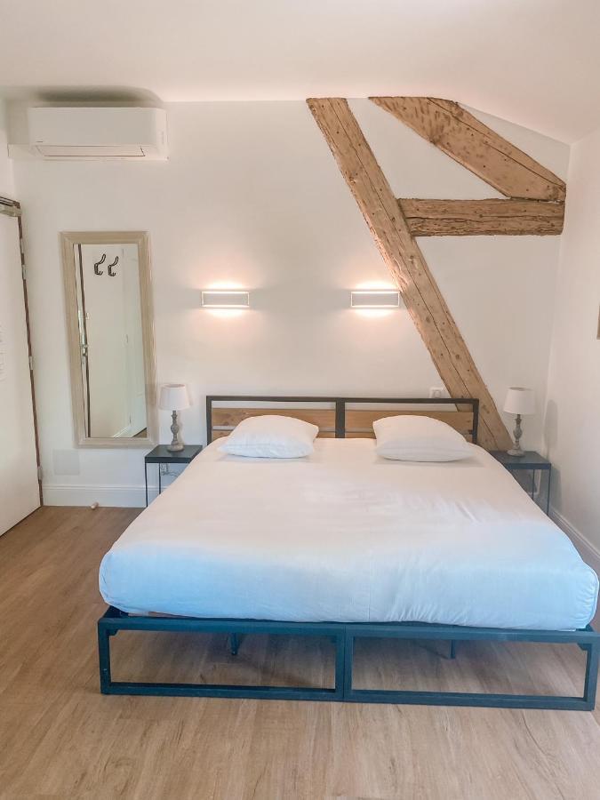 Hotel Savel Ruoms Buitenkant foto